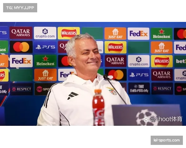 穆里尼奥红牌事件战术影响 本菲卡主帅次回合禁赛考验